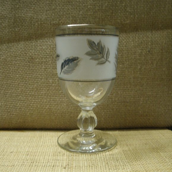Vintage Libbey Silver Leaf Goblet Stemmed Glass - Picture 7 of 16